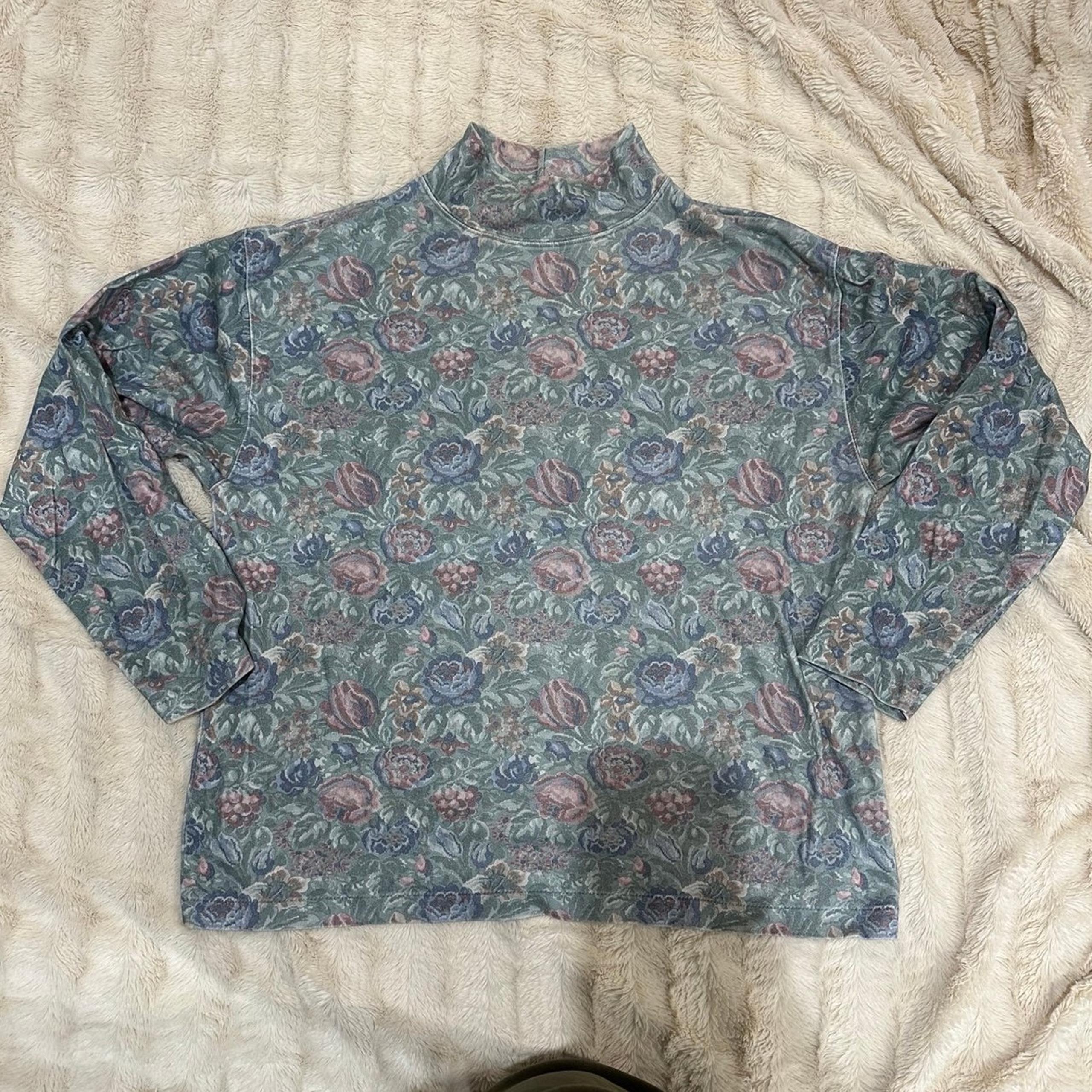 Vintage L.L. Bean turtleneck floral long sleeve t shirt