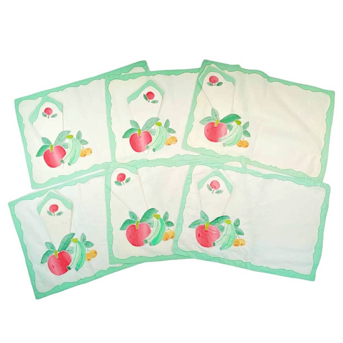 VTG 6 Fabric Placemats w/Matching Napkins Fit in Fruit Apple Pockets Applique