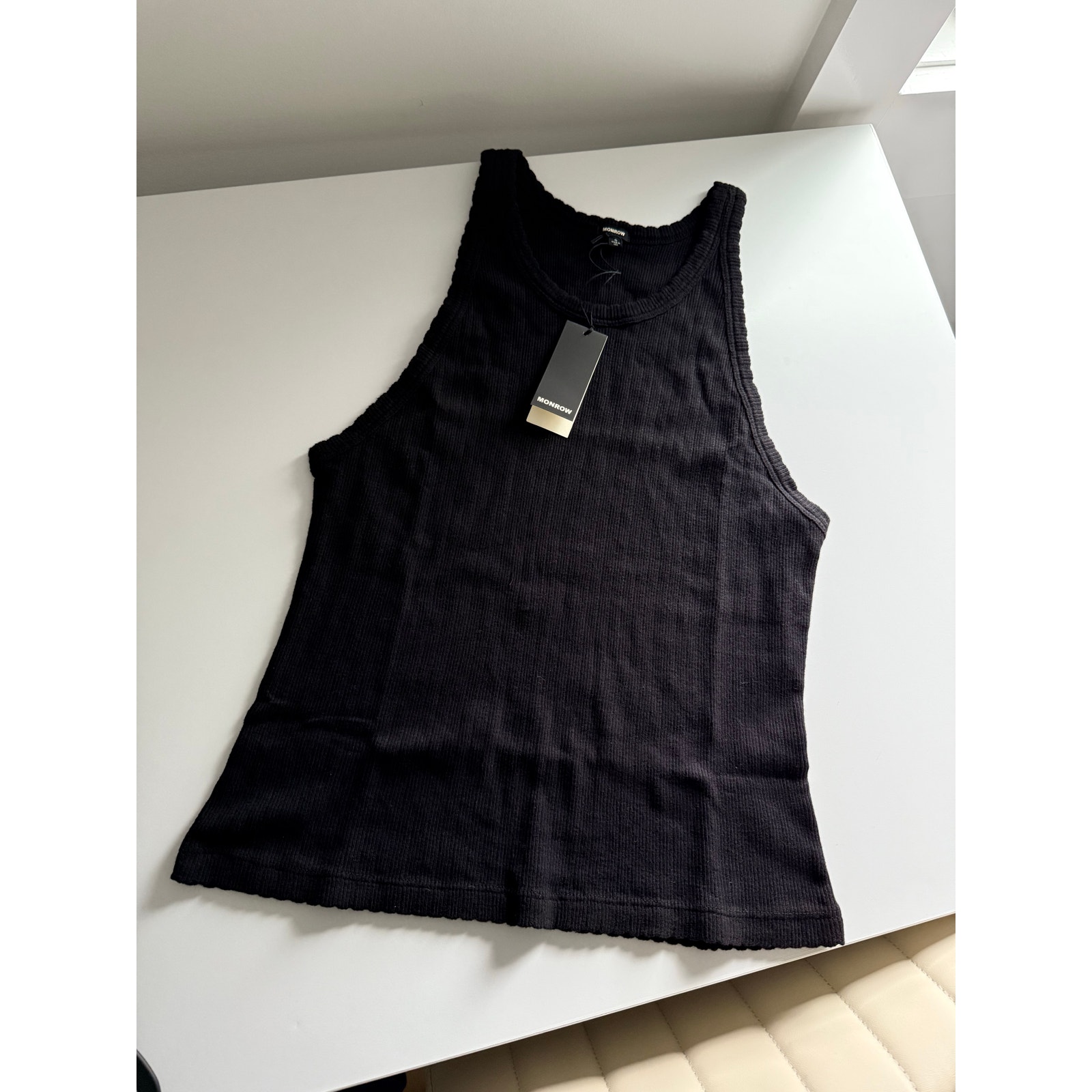 98 New Monrow Pointelle Ribbed Tank - Black - Small