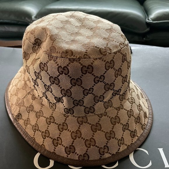 NWT Gucci hat m bob double bace Gucci HAT M