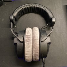 Beyerdynamic DT 770 Pro 250 Ohm Studio Headphones
