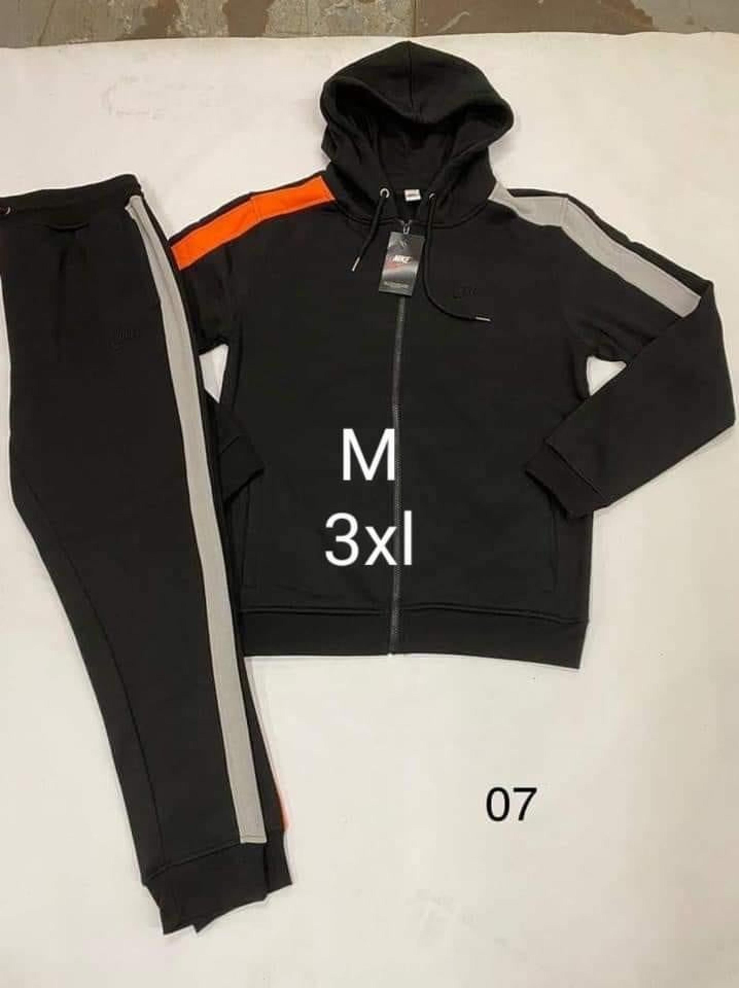 mens Nike sweatsuit