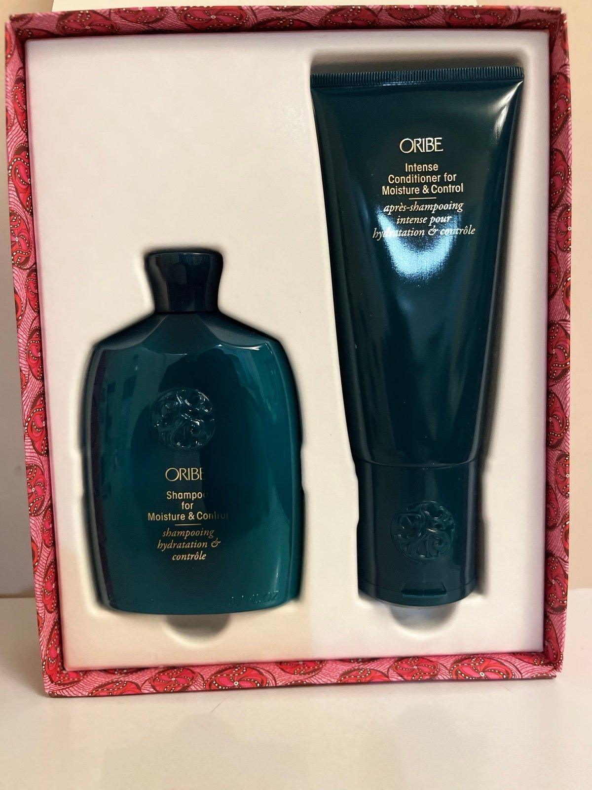 Oribe Shampoo Moisture & Control Shampoo 8.5 oz & Conditioner 6.8 oz Duo…
