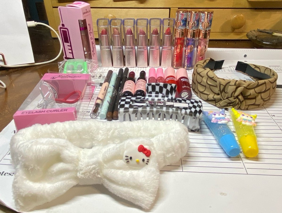 Makeup lot