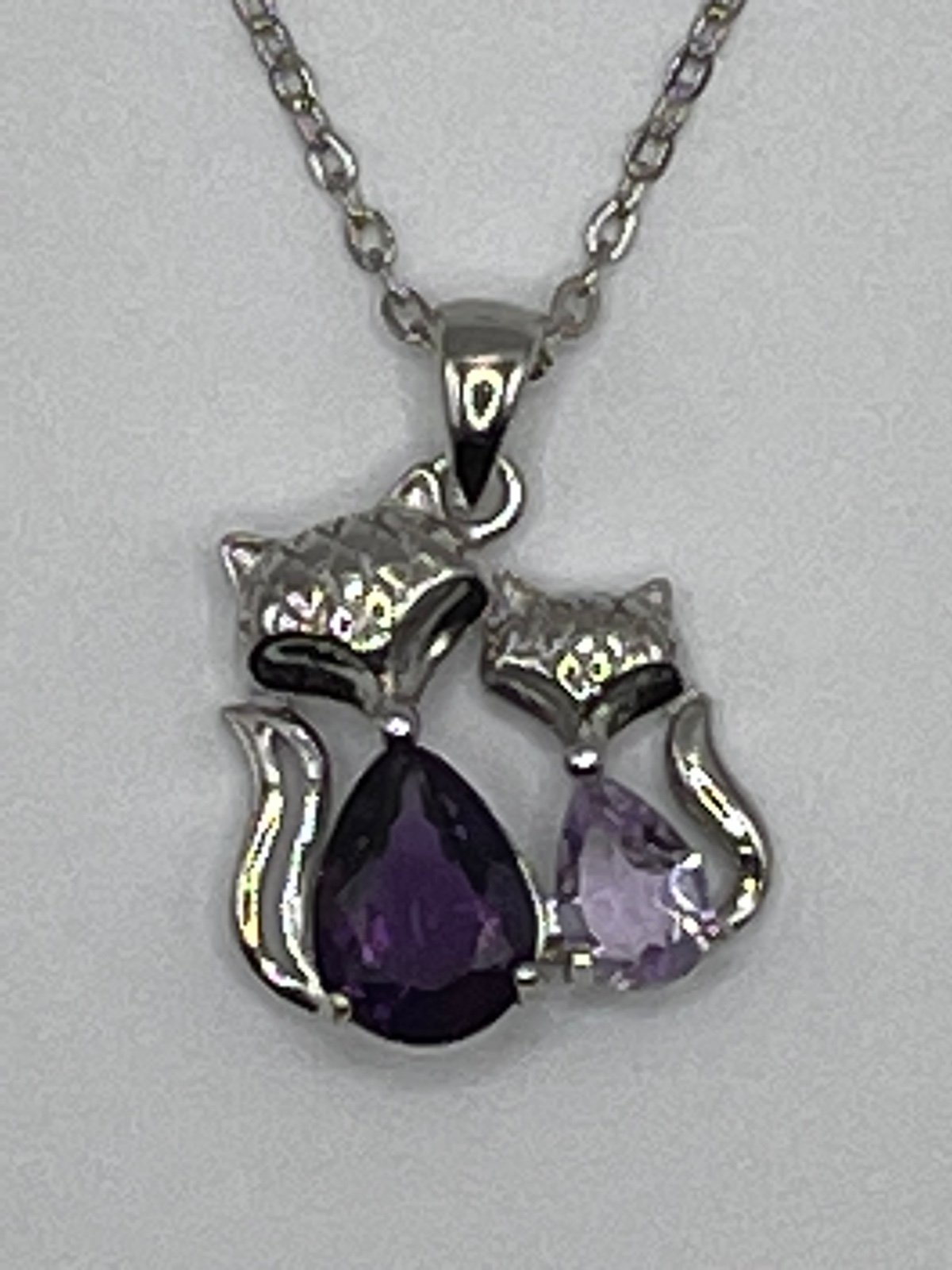 Dainty amethyst, cat Beautiful 925 Silver necklace