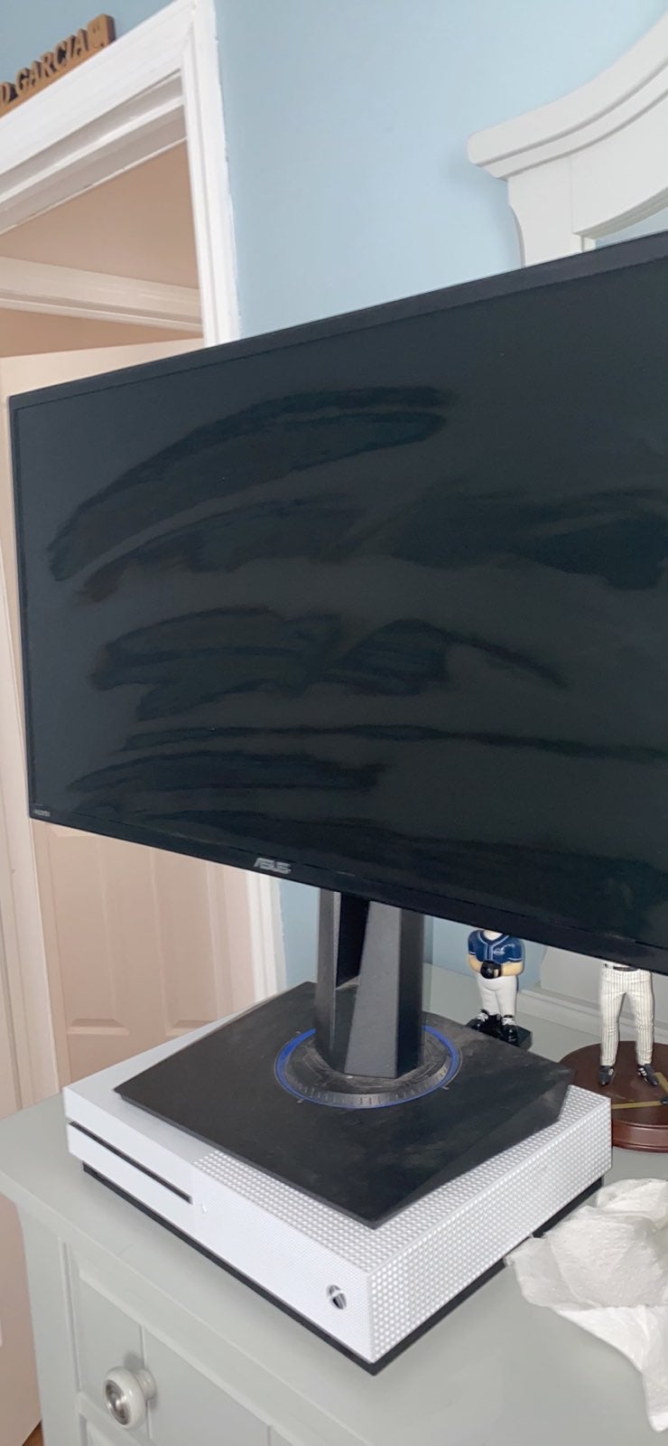 Xbox one s w/ asus 1080 monitor etc