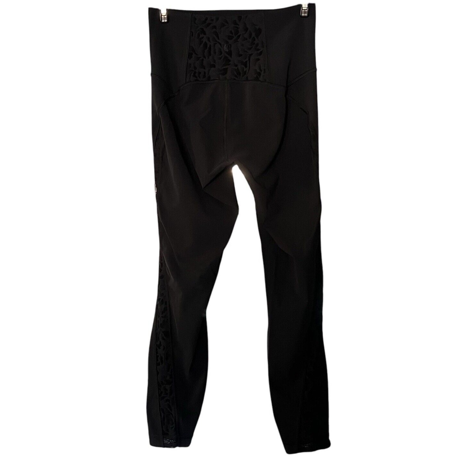 Lululemon Tight Size 6 Black Meant To Move 7/8 25” LW5ARH Flocked Floral Mesh