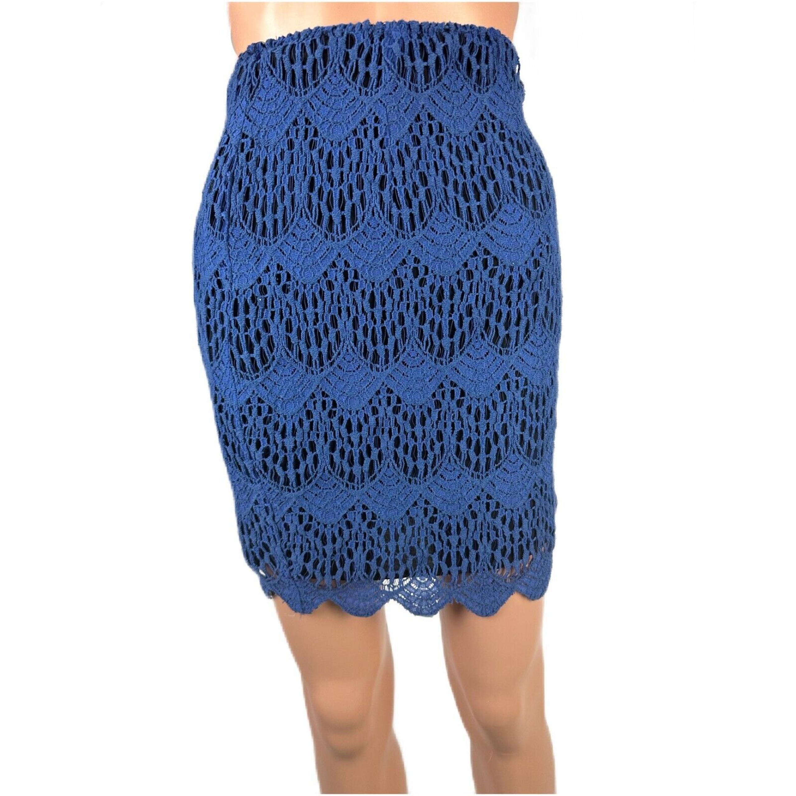 MinkPink Skirt Size Medium Blue & Black Crochet Scallop Mini Short New With Tags