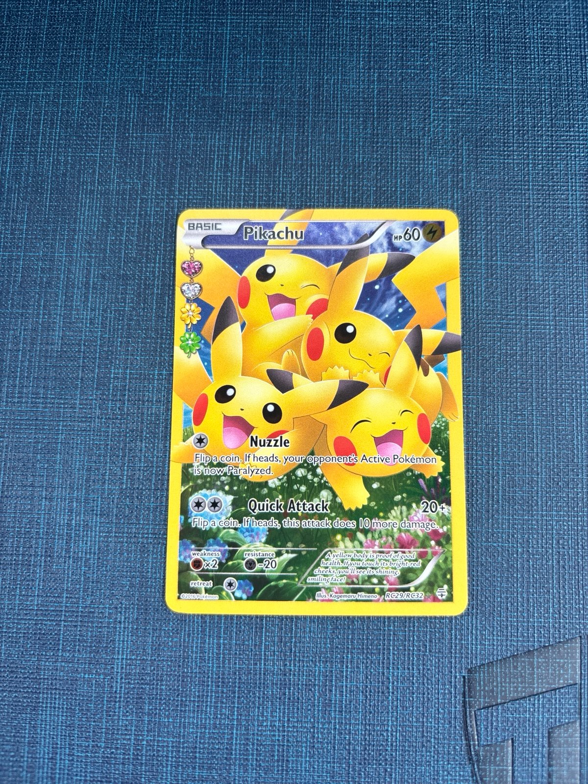 Pikachu RC29/RC32 NEAR MINT - SHIPS FAST