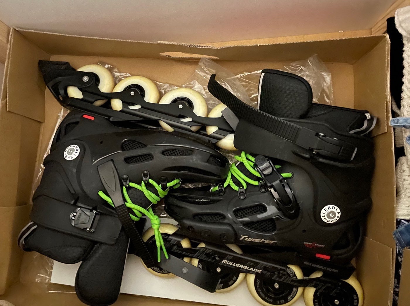 Skates