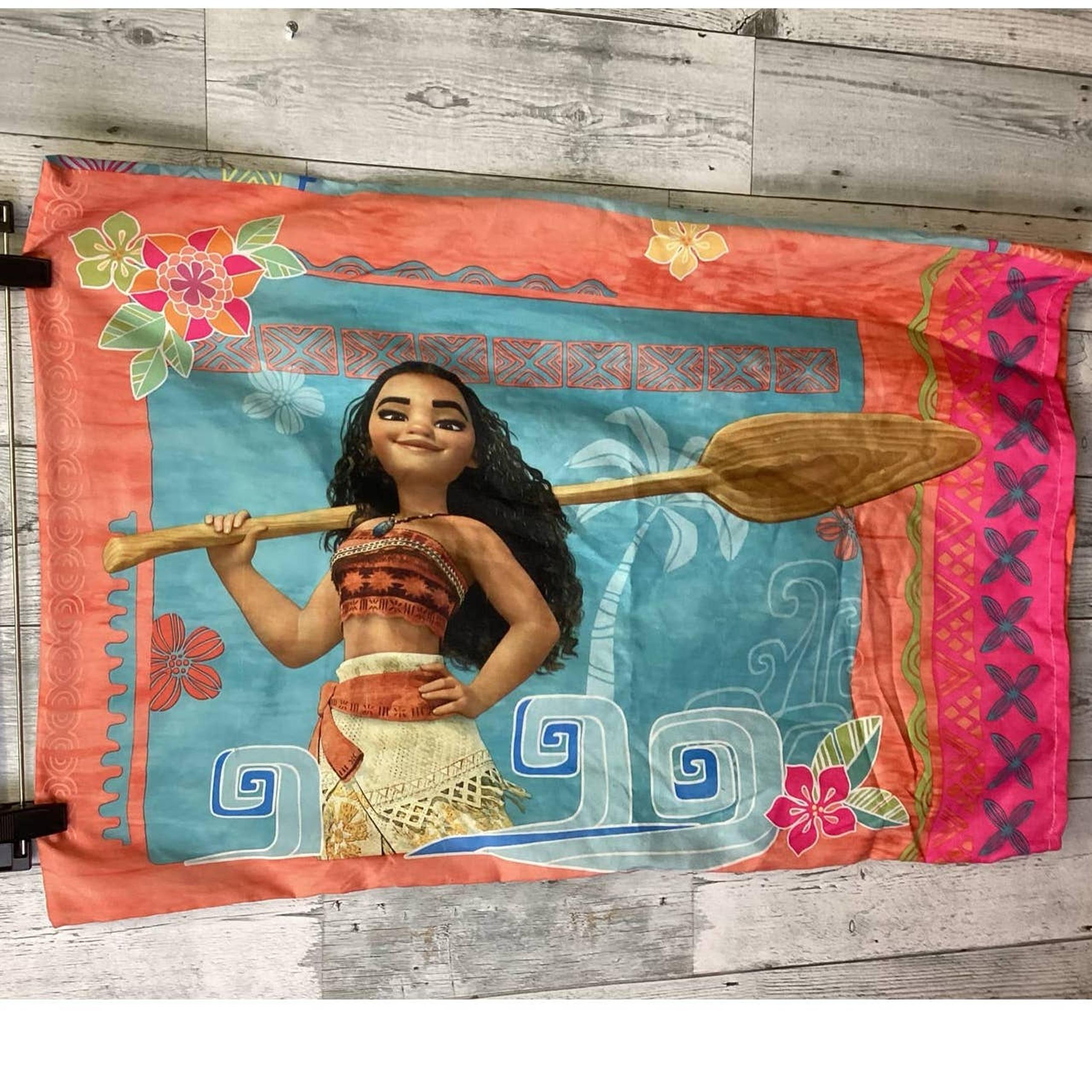 Disney Moana Pua Pig Polyester Blend Queen Size 30" by 20" Single Pillow Case