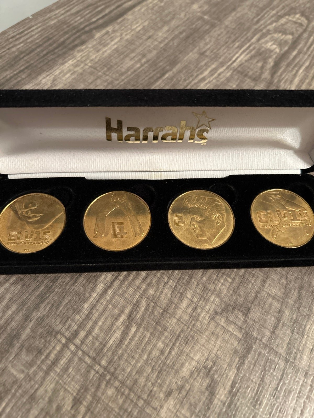 Harrahs ELVIS 4 Coin Collection Set New