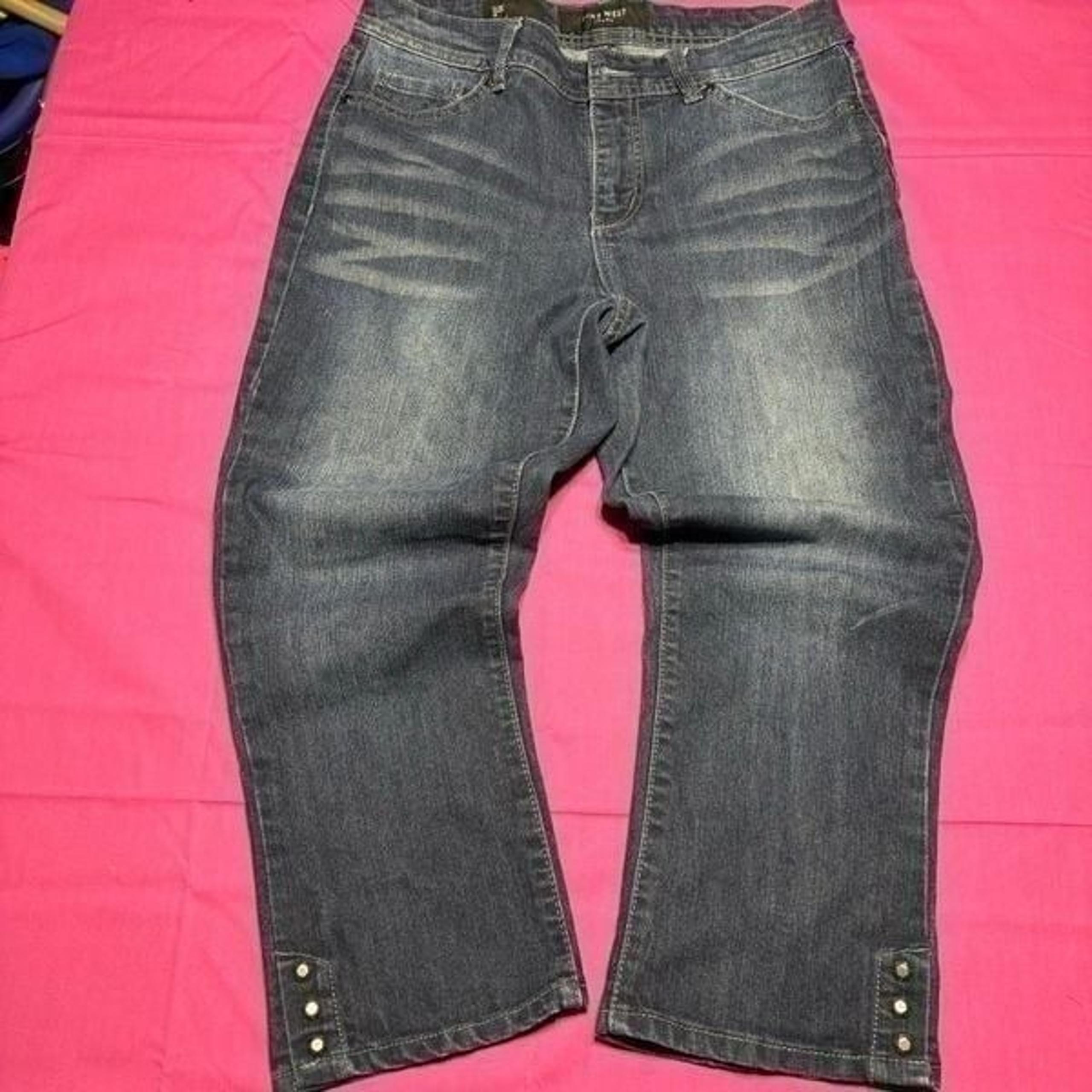 Nine West Capri Embellished Pockets Stretchy Women’s Size 6 Missy