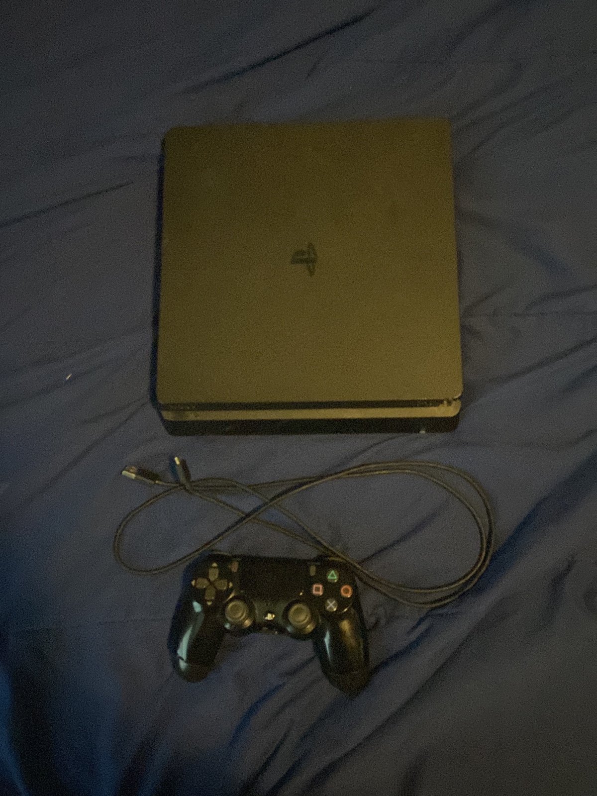 ps4 slim console