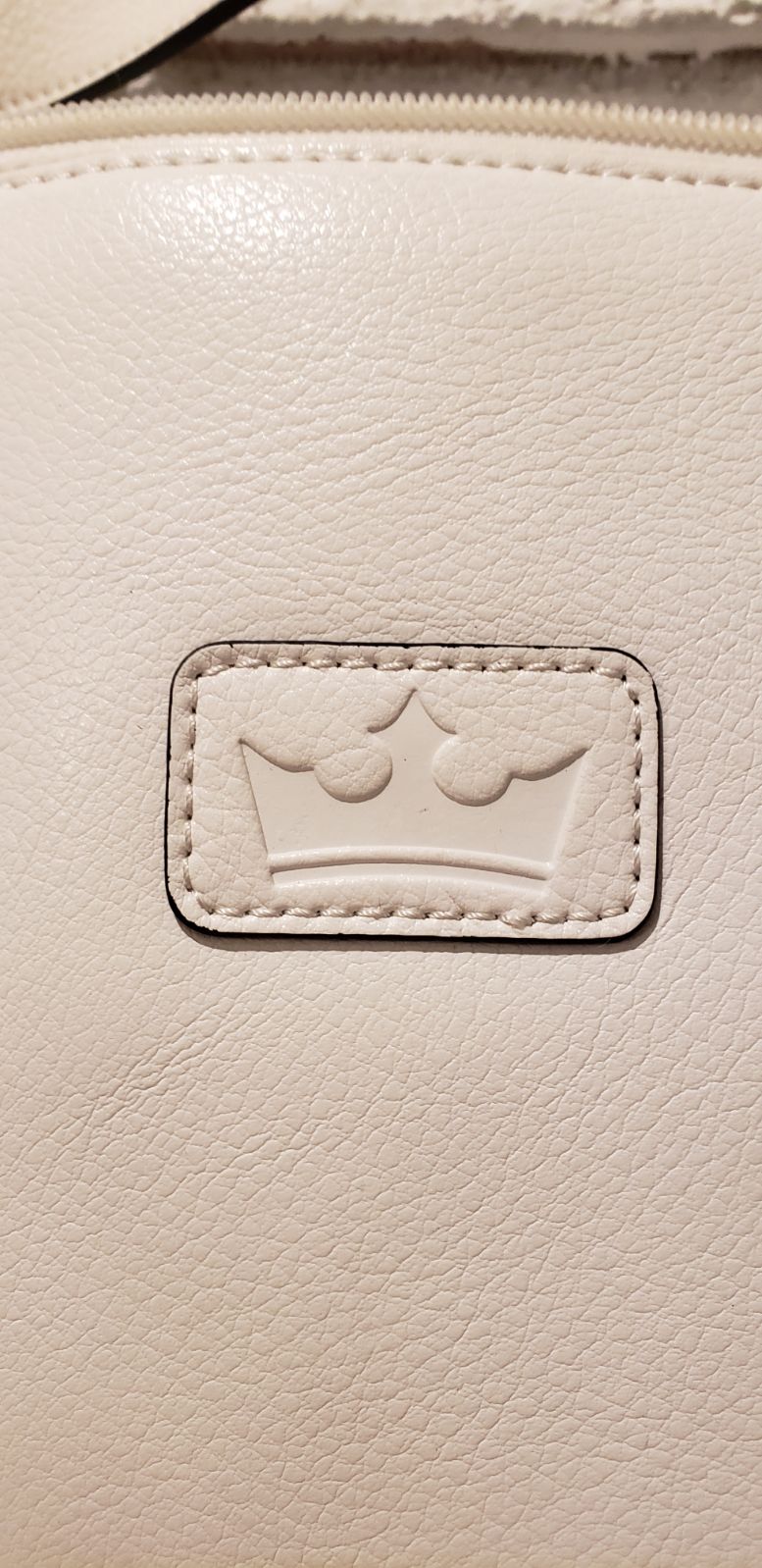 purses and handbags