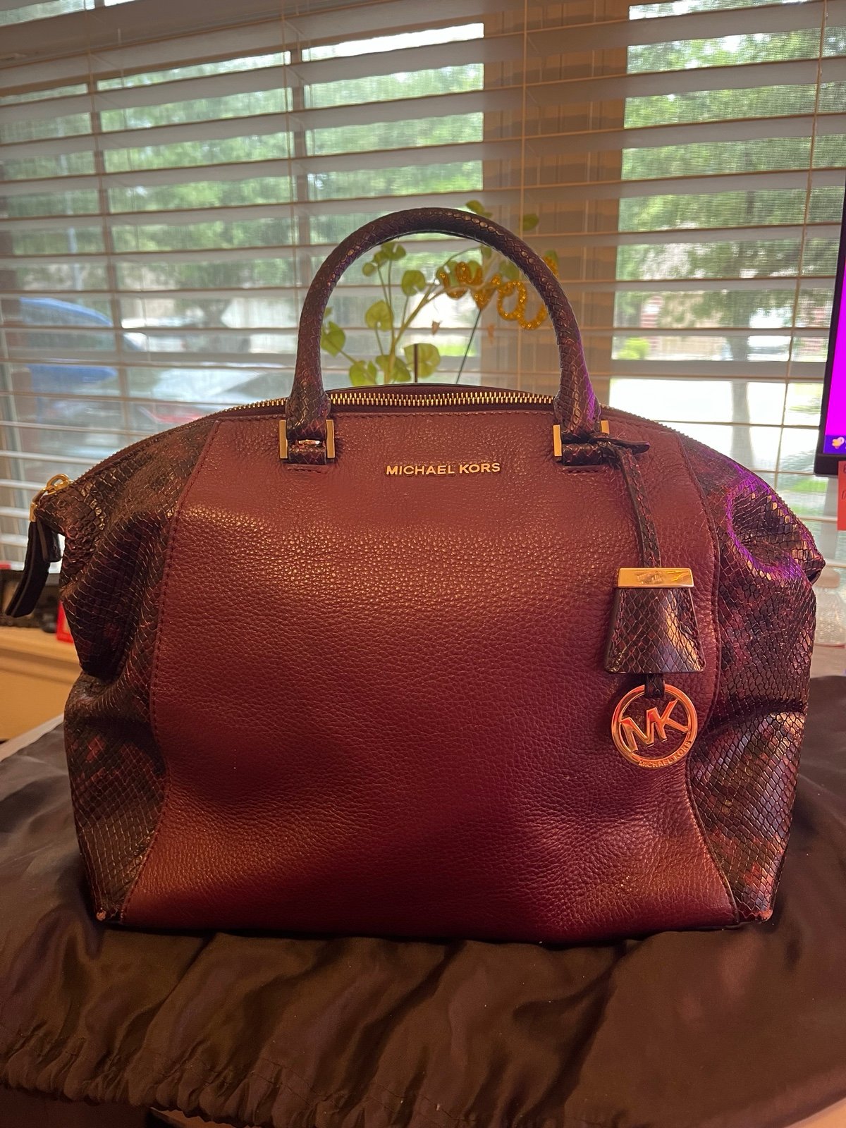 Michael Kors Riley Burgundy Python Embossed Handbag AP-1506