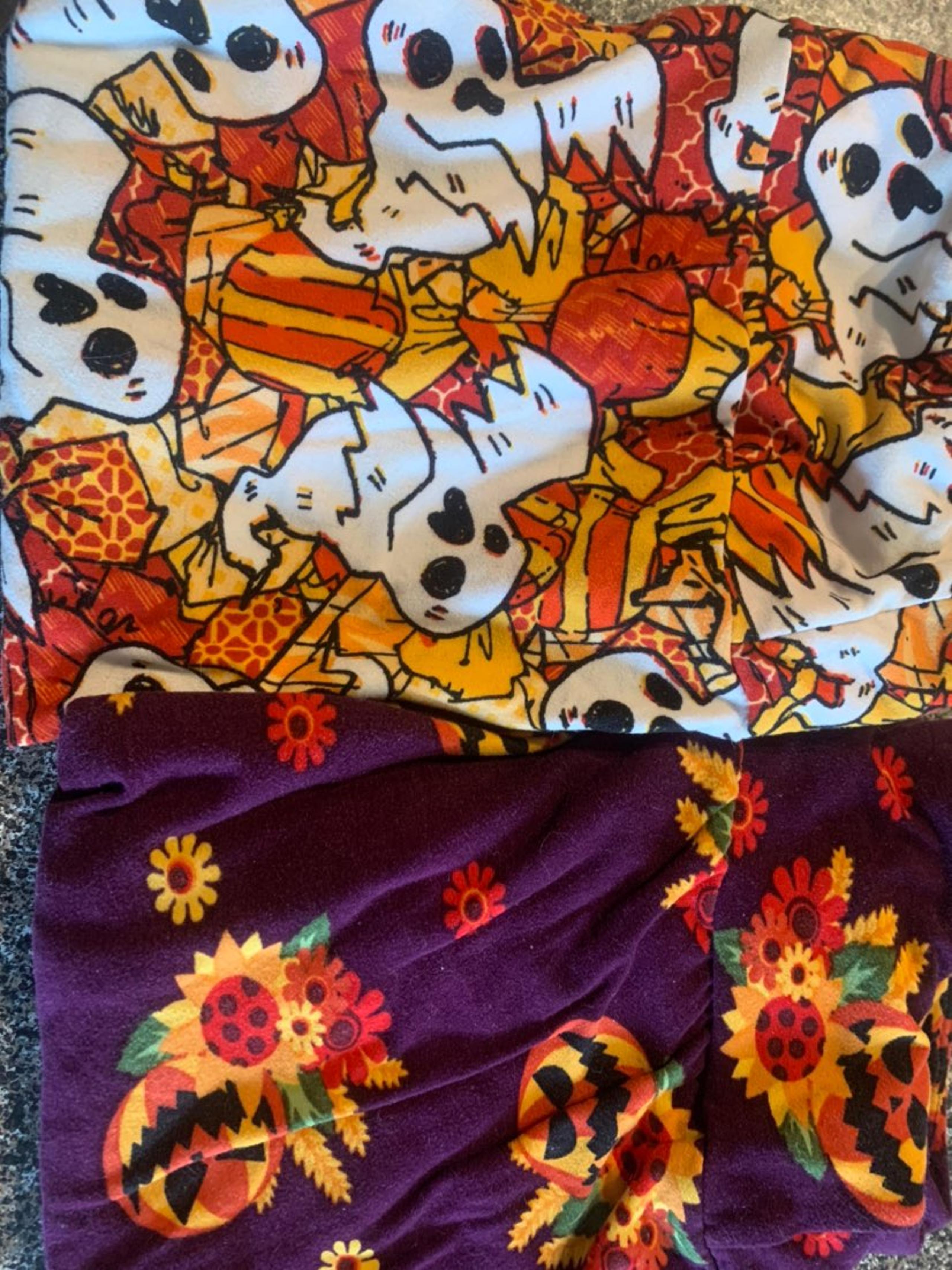 Set of 2 OS lularoe halloween leggings
