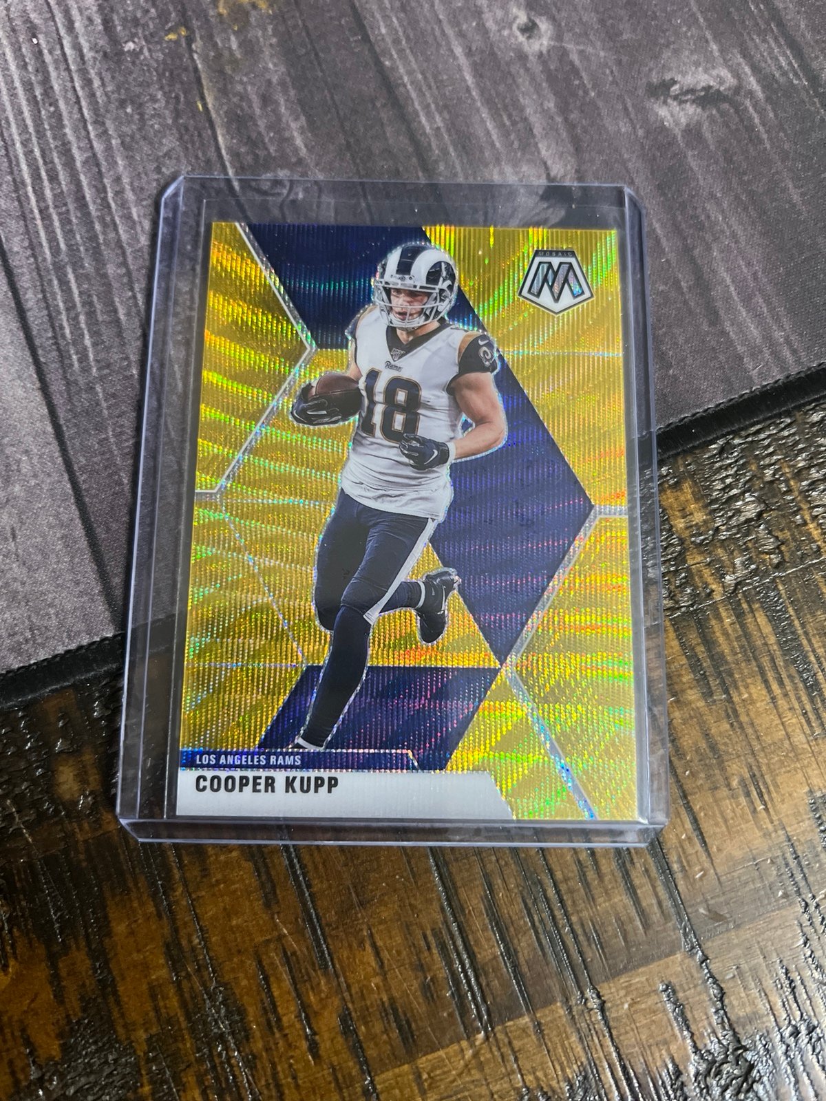 2020 Panini Mozaic Gold Wave Cooper Kupp /17