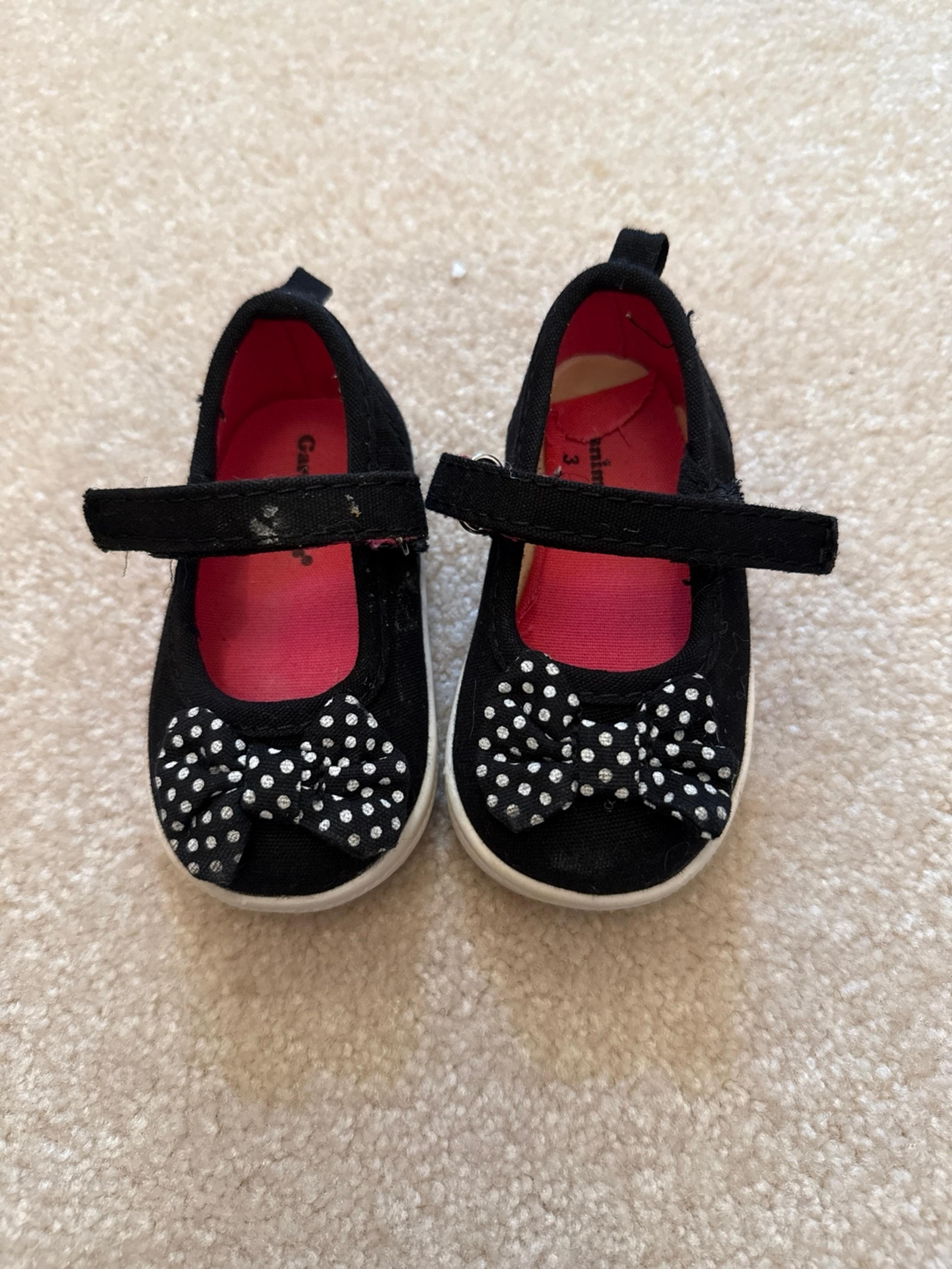 Size 3 Mary Jane shoes