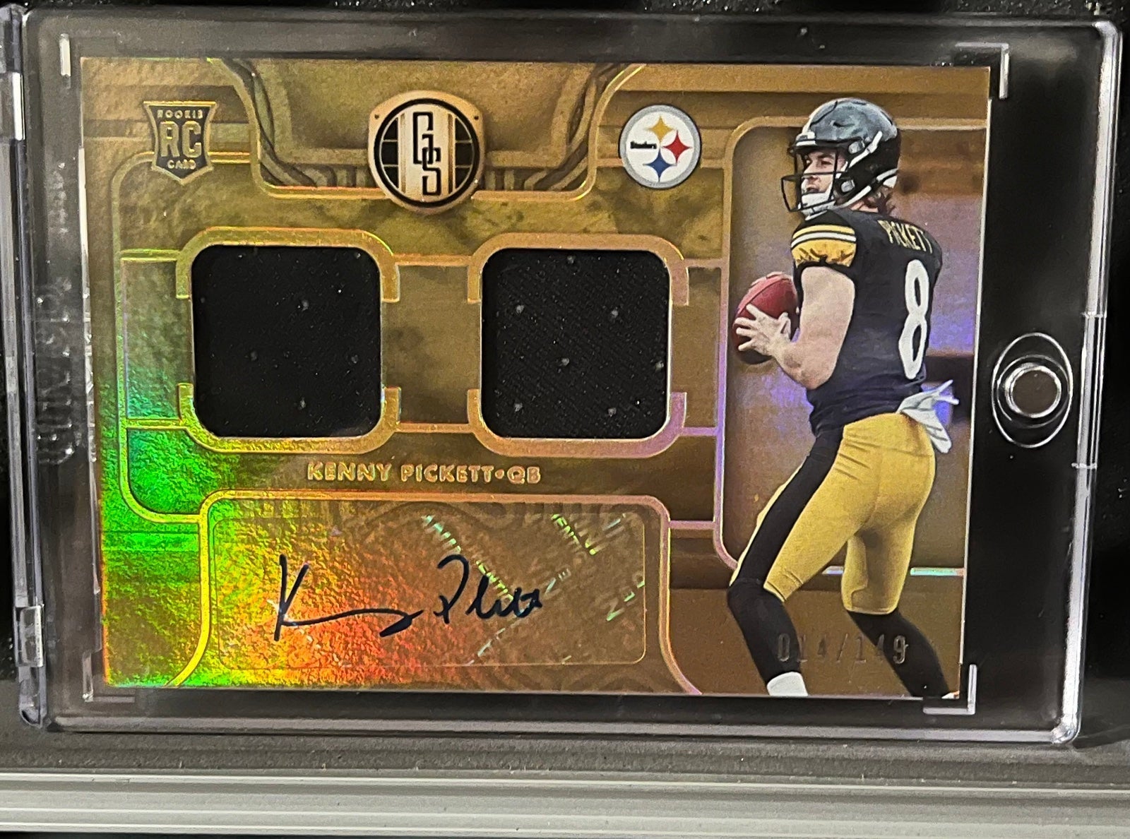 2022 PANINI GOLD STANDARD ROOKIE KENNY PICKETT DUAL JERSEY AUTO #14/149 STEELERS