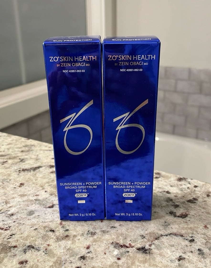 NEW ZO Skin Health Sunscreen + Powder Broad-Spectrum SPF 40 LIGHT