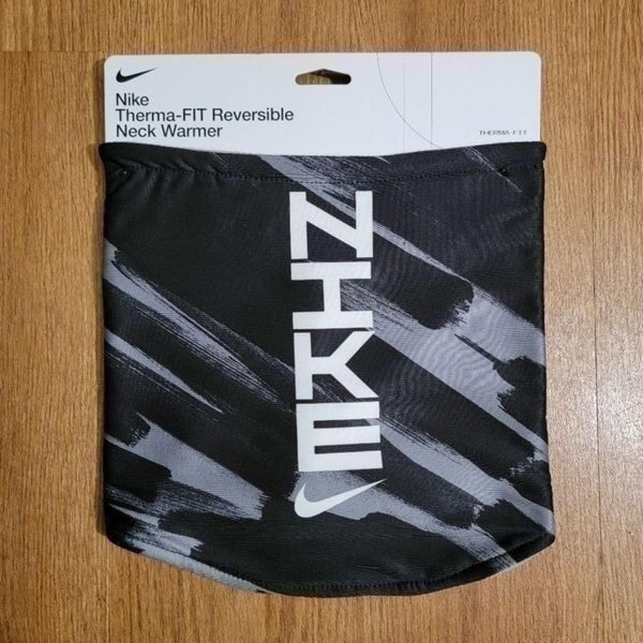 Nike Therma-FIT Reversible Scarf Neck Warmer For Running Gym Hiking Black Grey