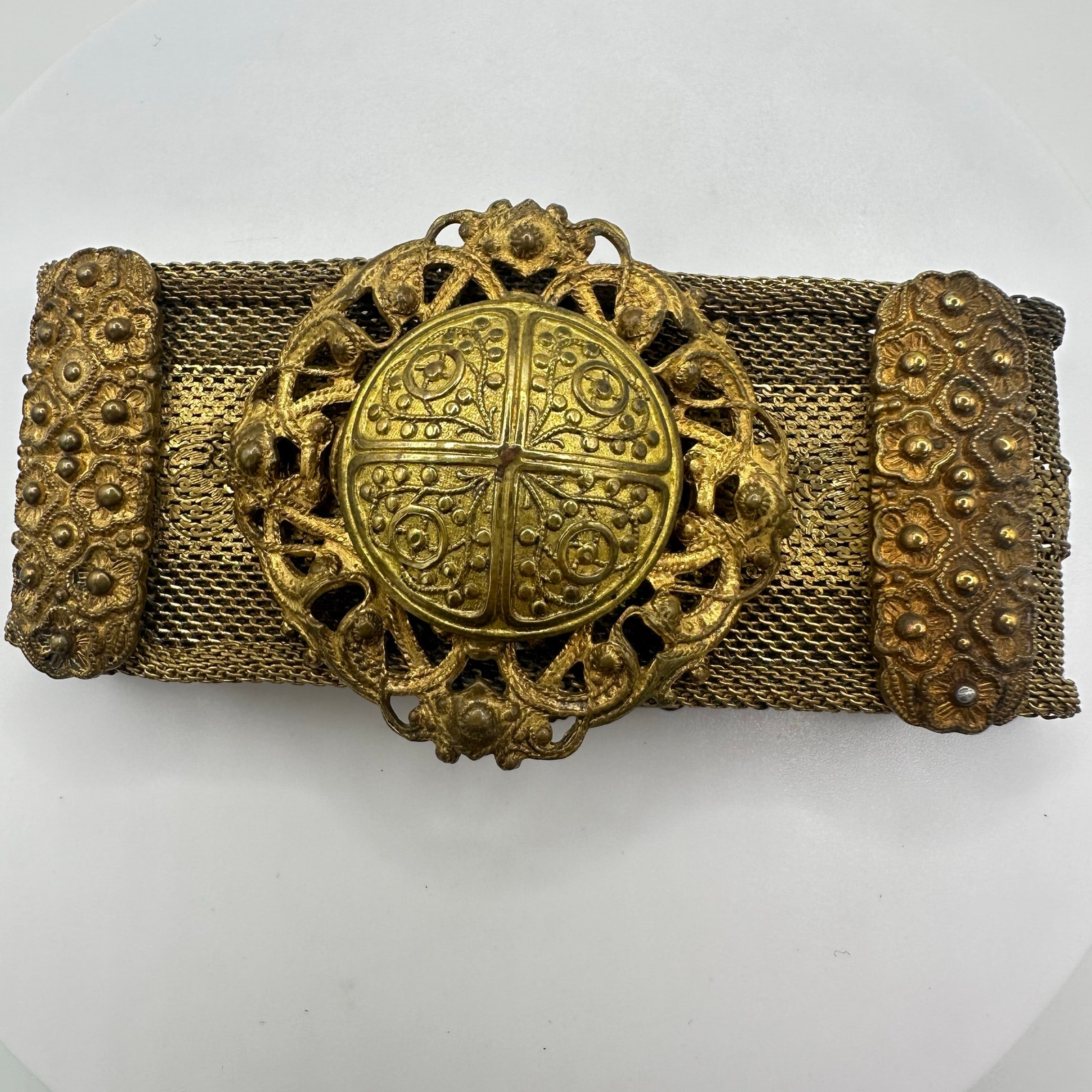 1940s vintage retro Victorian Revival gold tone mesh chain statement bracelet