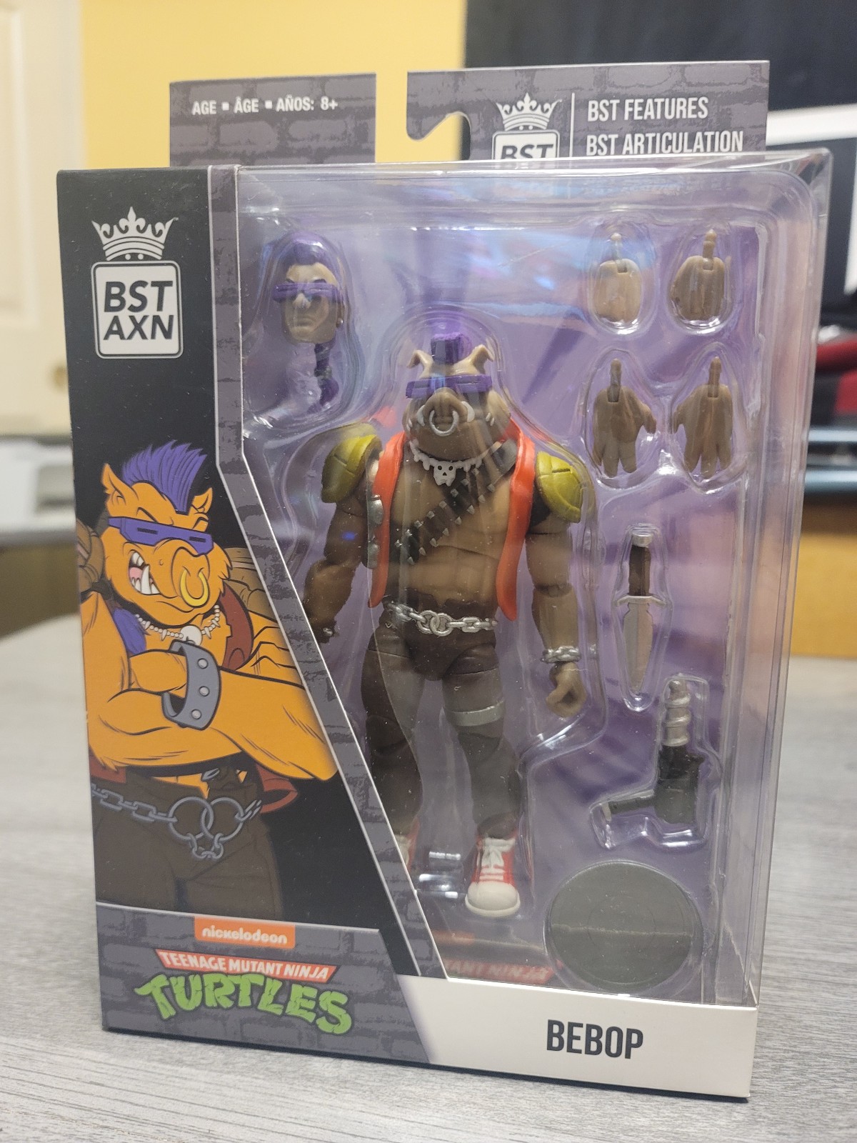TMNT Action Figure loyal subjects Bebop with accessories New Sealed