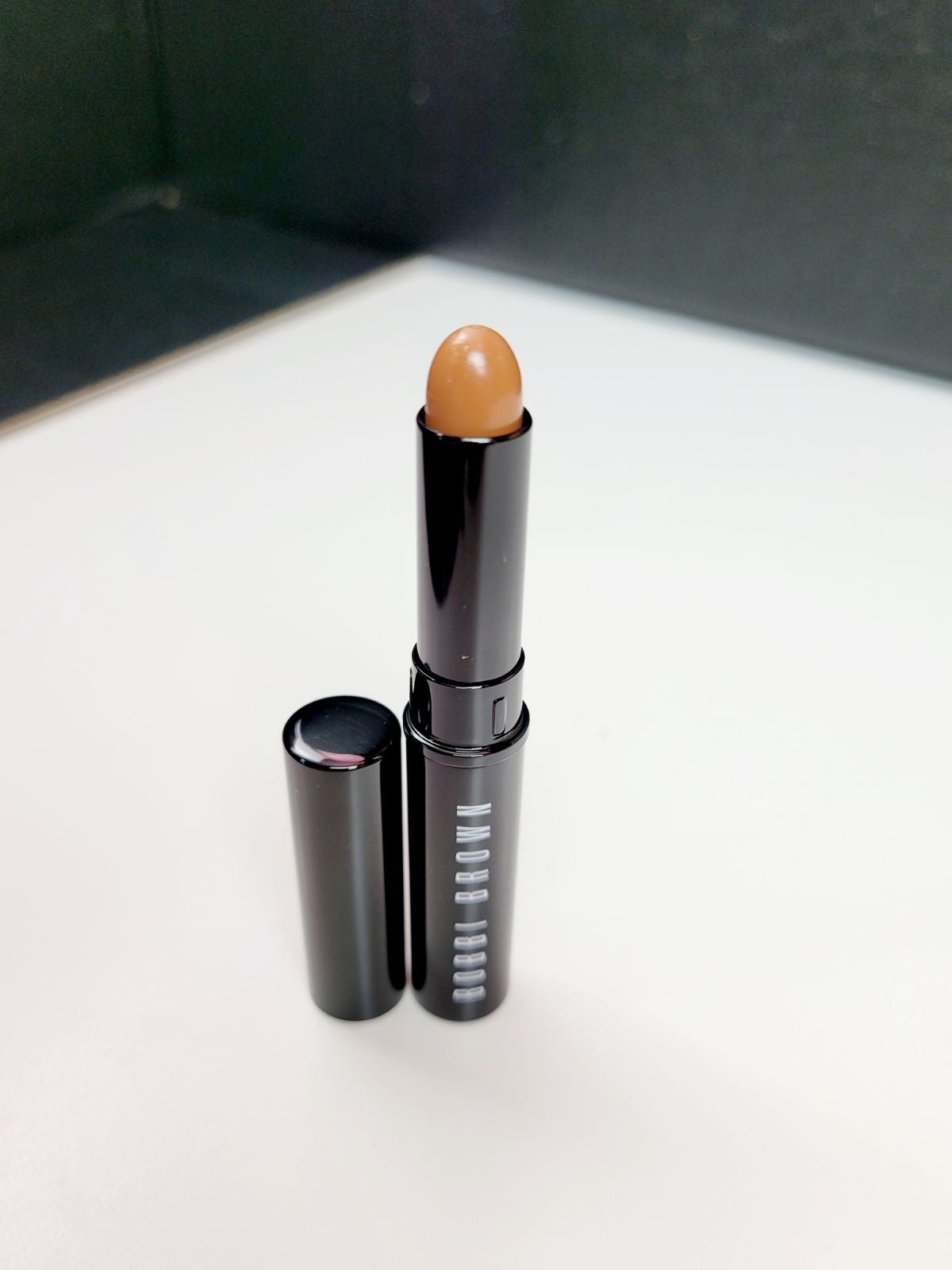 Bobbi brown face touch up stick