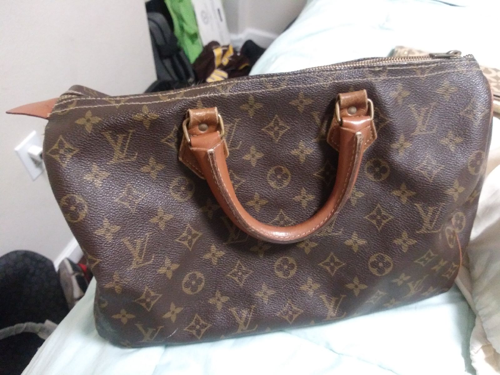 Louis Vuitton Speedy 30
