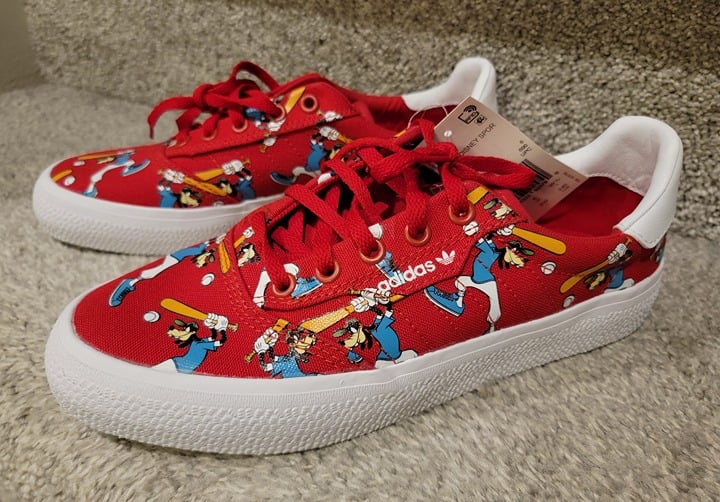 Size 6.5 Adidas Disney Sport Goofy Men Women Kids Teens UNISEX - BRAND NEW