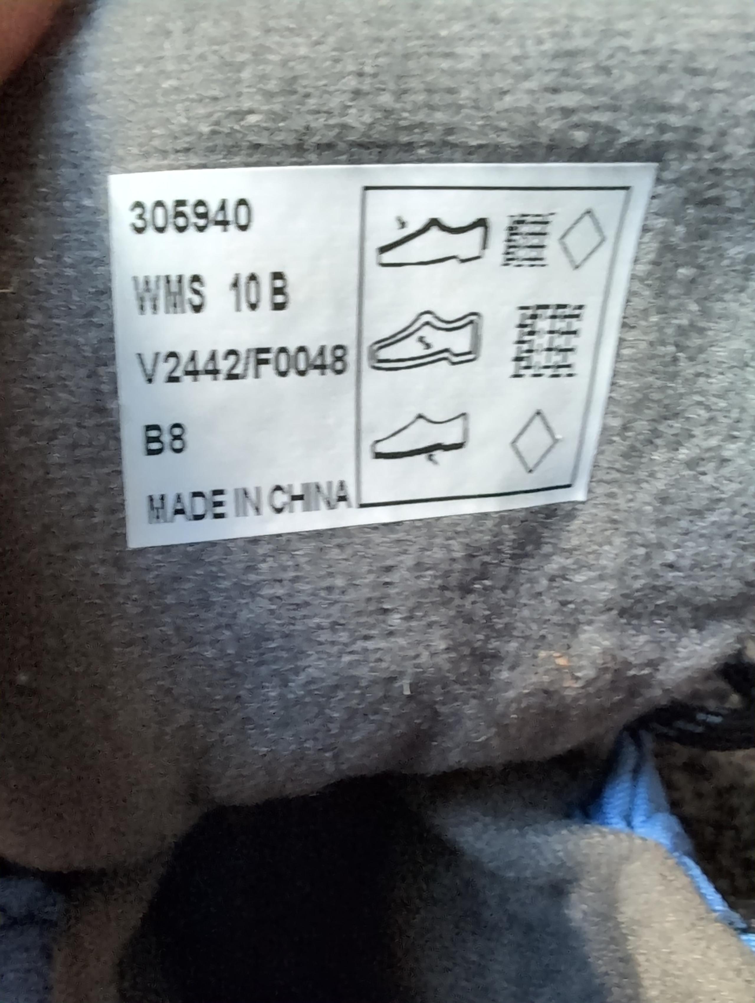 Land's End women's snow boots 10