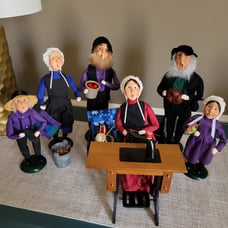 Vintage Set of Amish Byers Choice Dolls and accessories