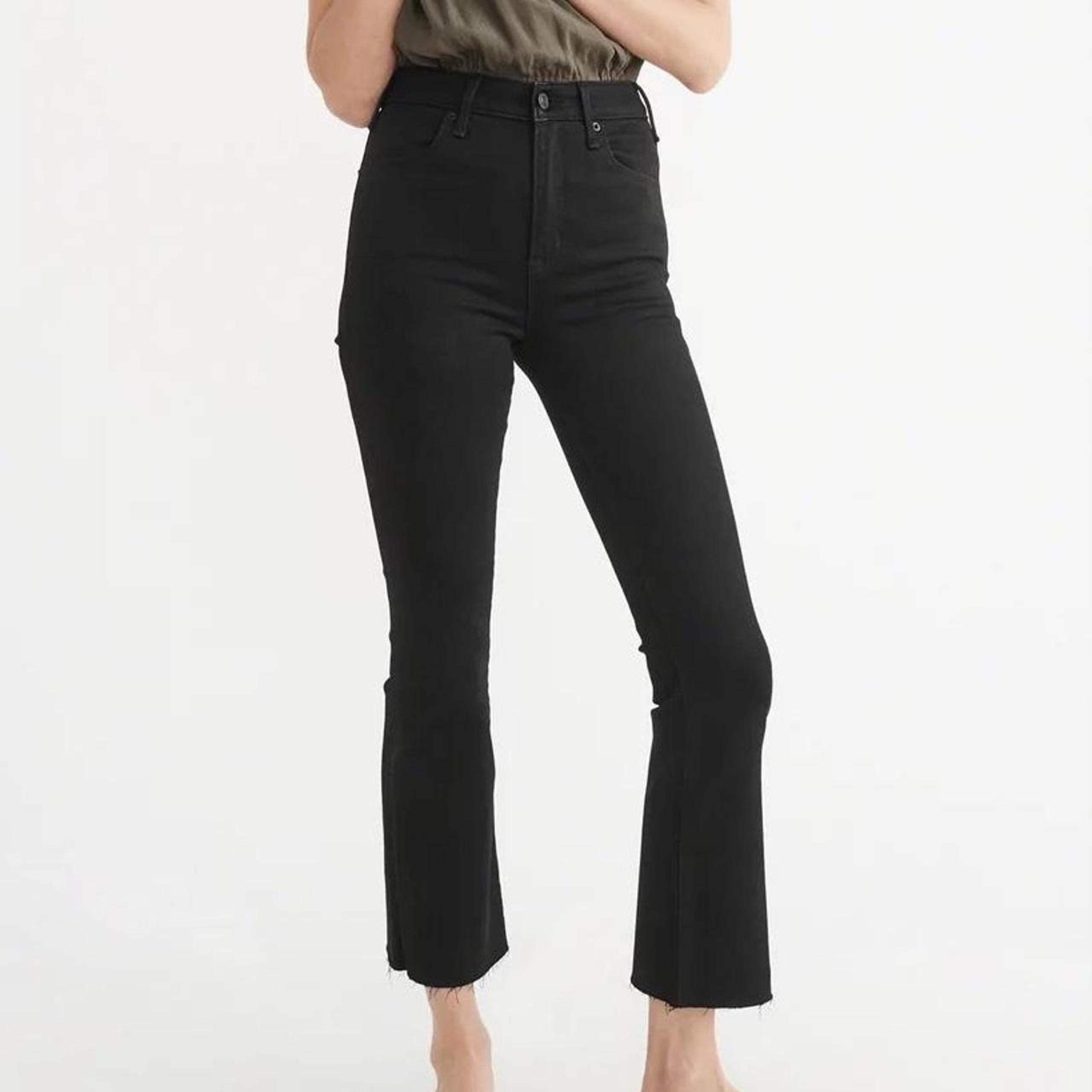 Abercrombie Fitch Women’s 28 x 26 Jeans Simone High Rise Ankle Flare Crop Black