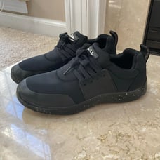 Snibbs Men’s SpaceCloud Work Sneakers in Black, Size 9, EUC