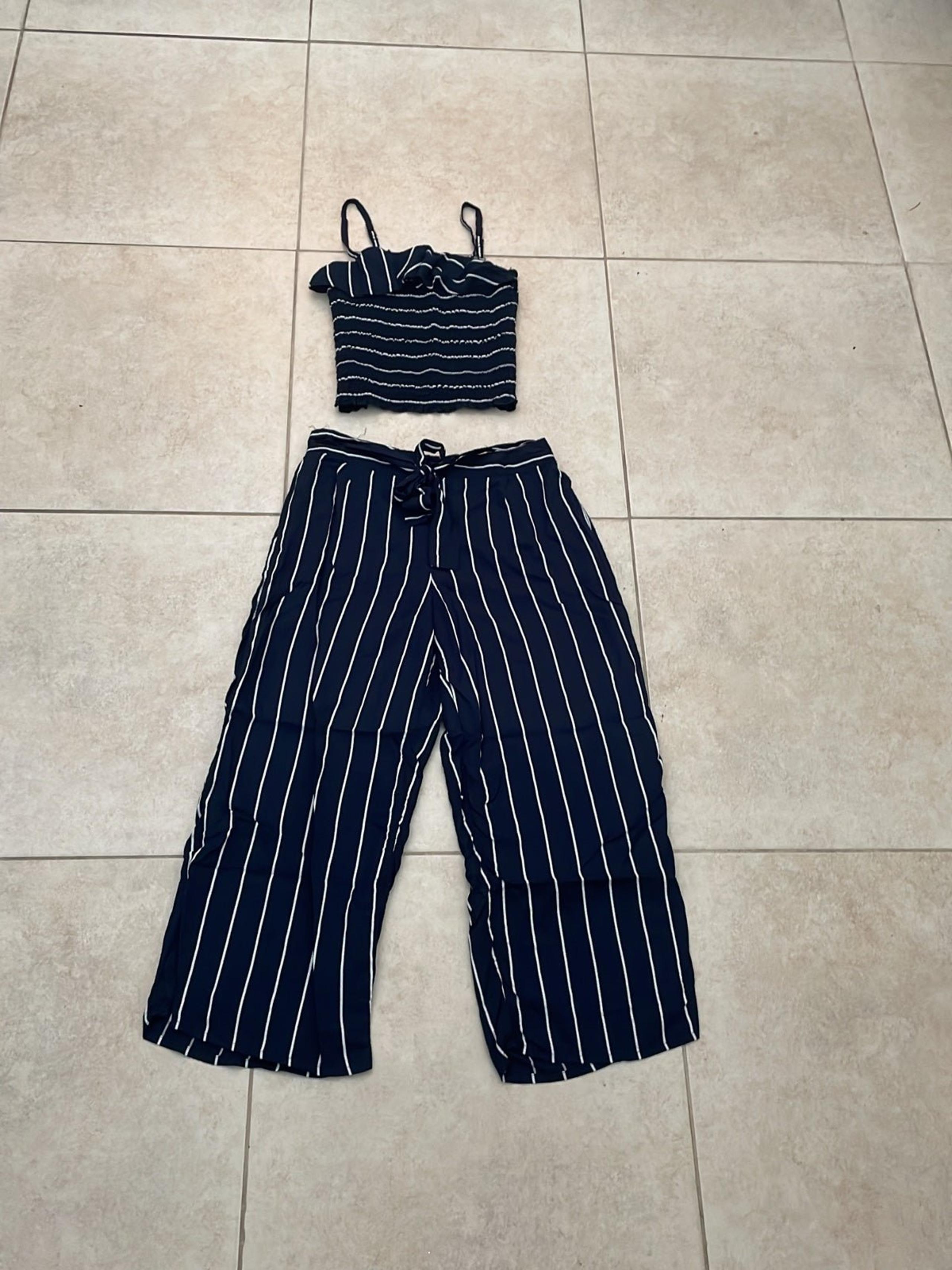 Crop top and pants set