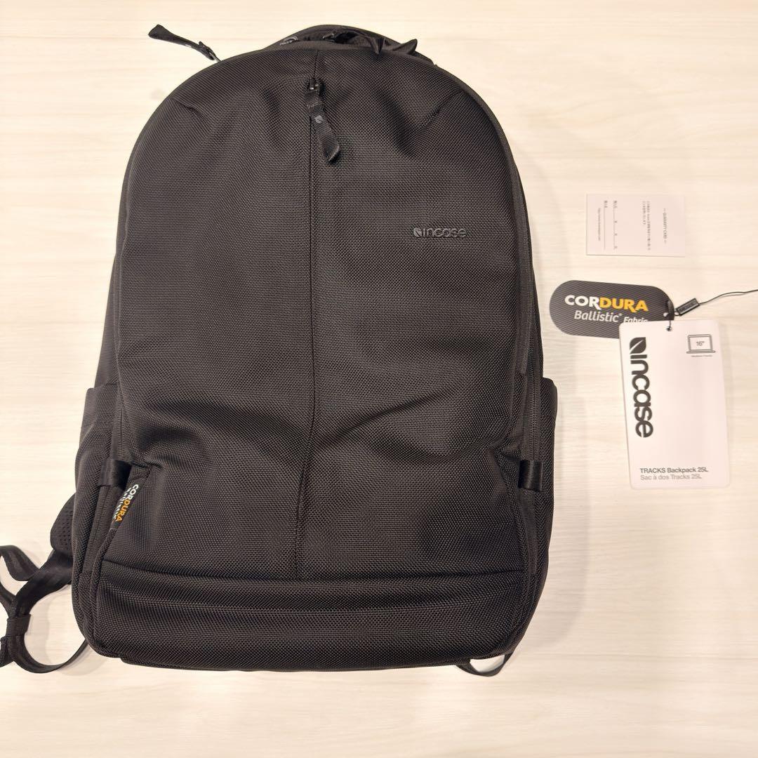 Incase Tracks Backpack 25L