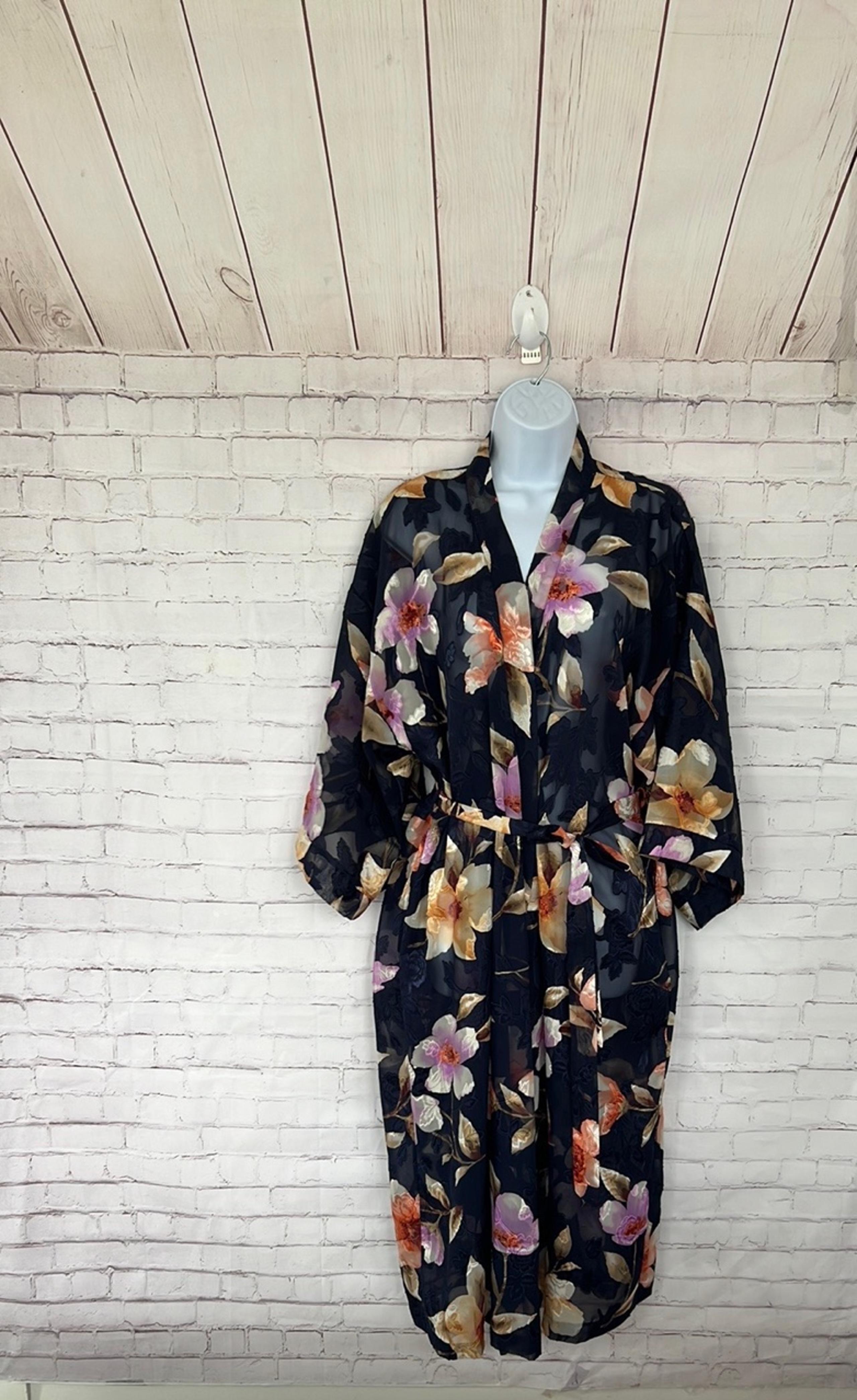 California Dynasty vintage sheer Floral robe size medium