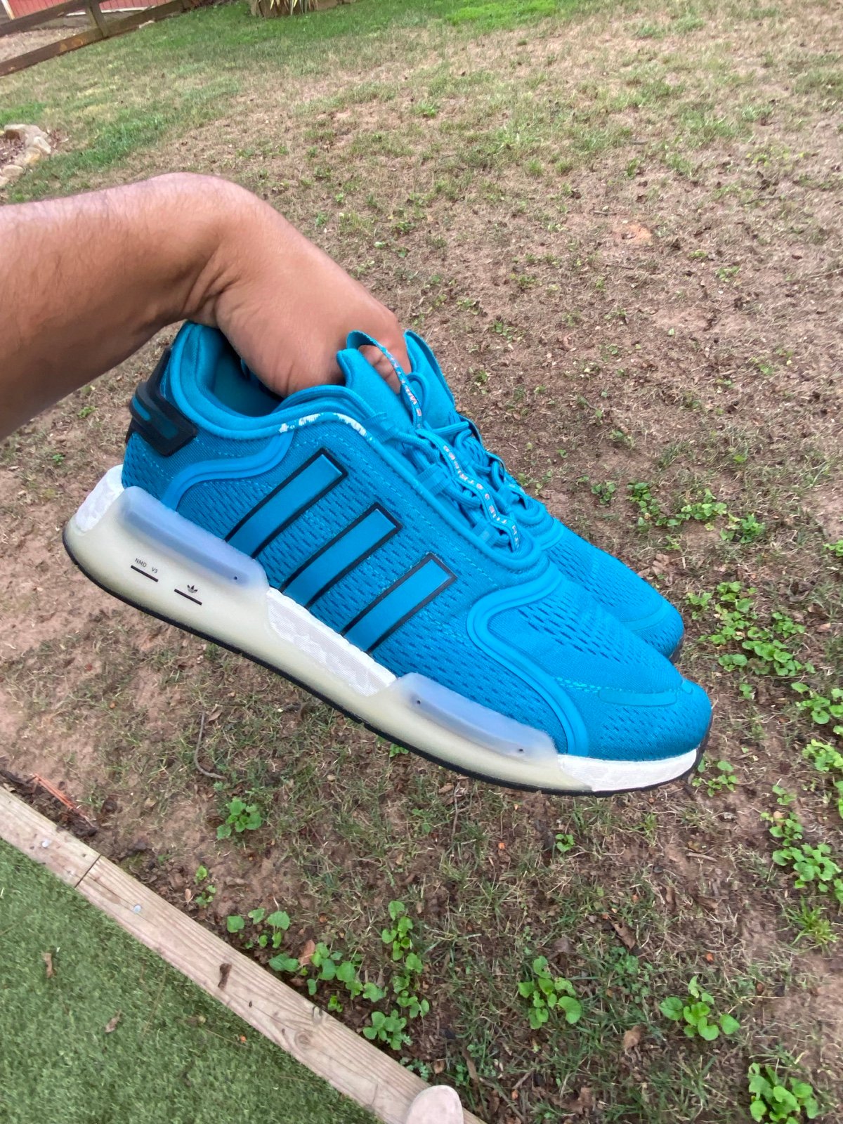 adidas NMD V3 Boost Sneaker Blue Teal FZ6498 Sports Sneakers Men Size 10 Used