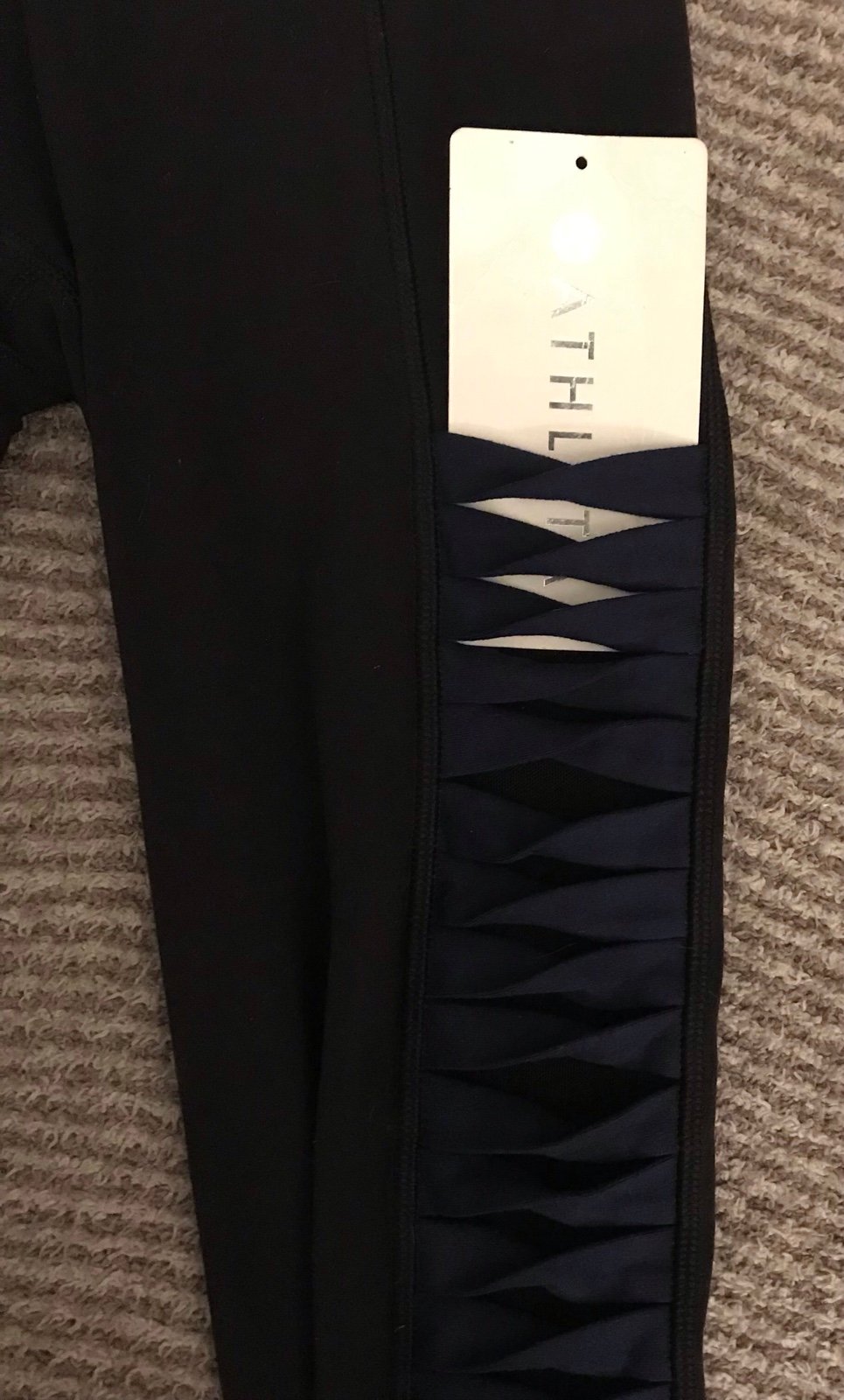 Athleta Salutation 7/8 leggings