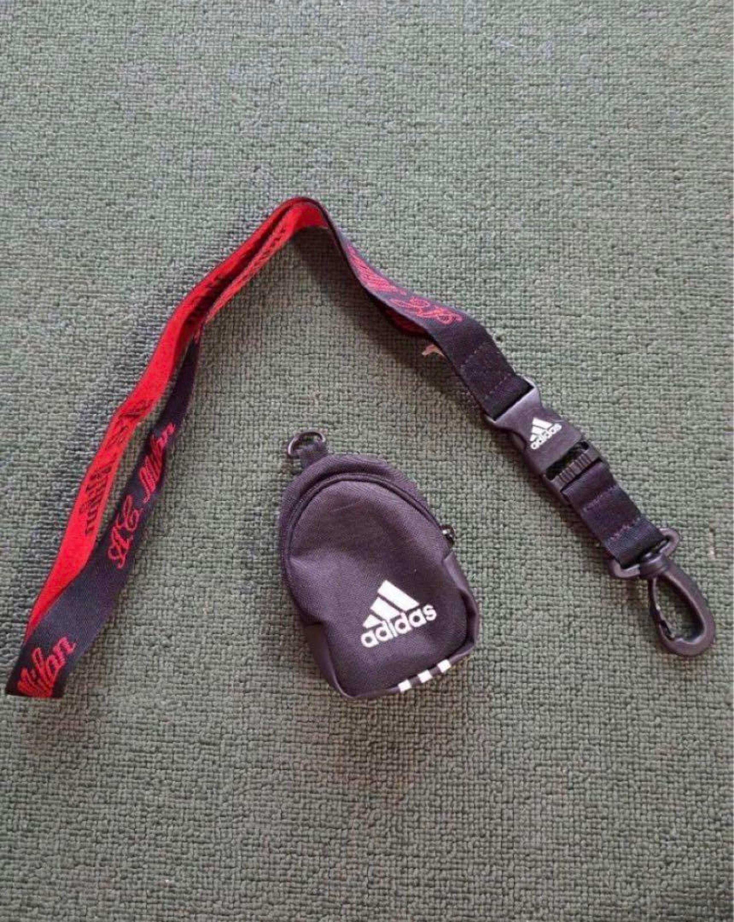 Set Nike Neck Warmer NIKE Adidas Strap Pouch
