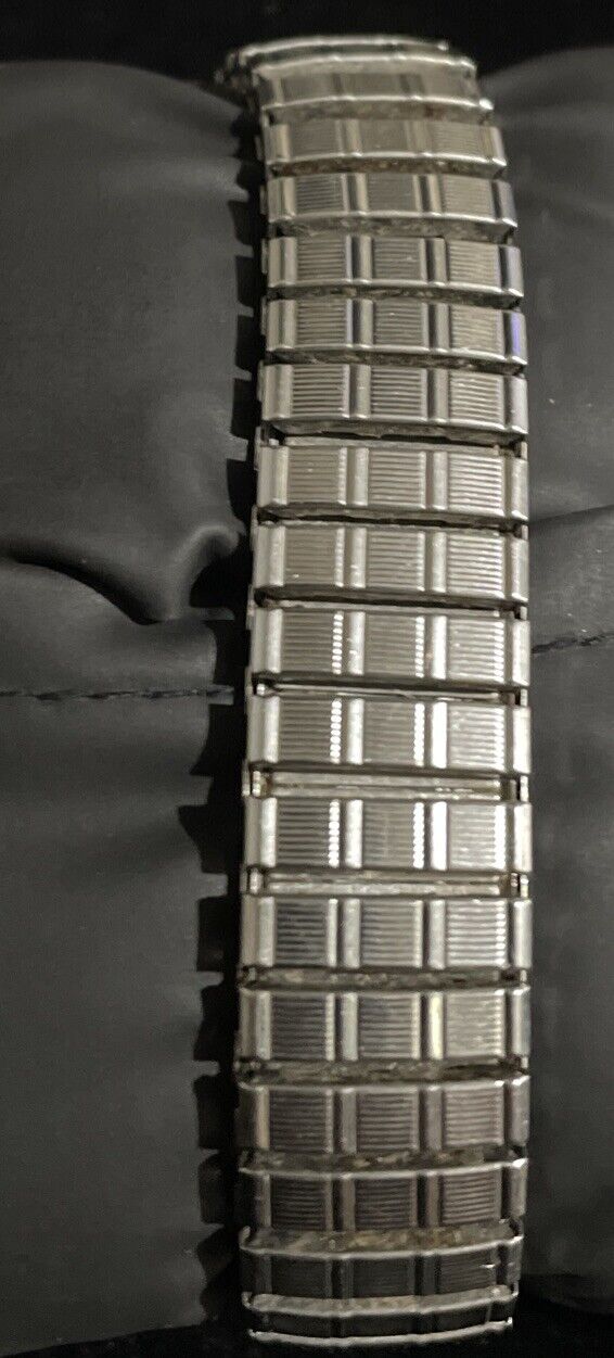 Timex Expedition Indiglo Men’s Watch WR50M Speidel Stretch Band New Battery