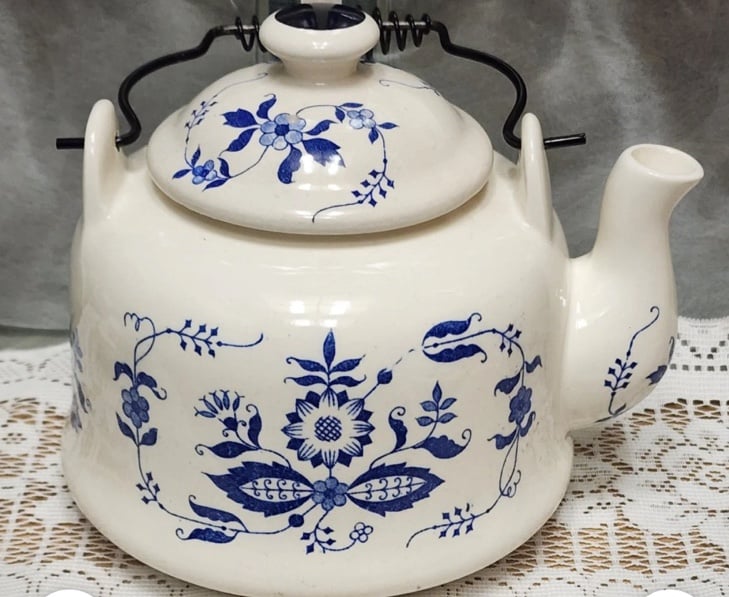 Vintage Nevco Japan Vienna Woods Blue Onion Danube Floral Flower Cobalt White