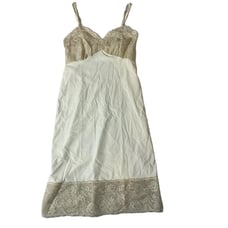 Van Raalte VTG Cream Lace Cup Full Slip Sexy Spaghetti Straps Nylon Womens A 32