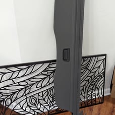 Retractable cargo cover