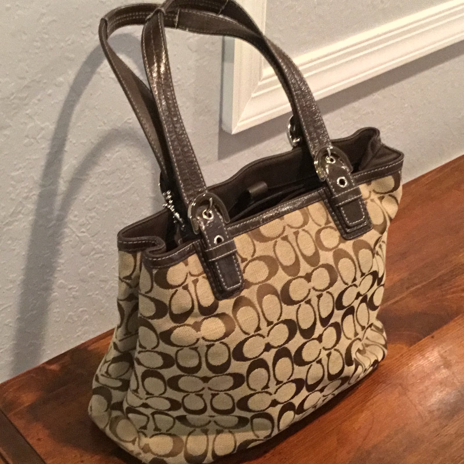 Coach Signature Coach fabric authentic