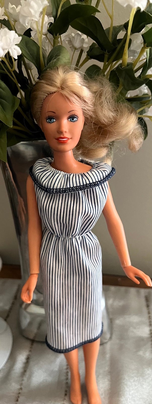 Vintage Darci Doll by Kenner -1978 w/dress and nightgown