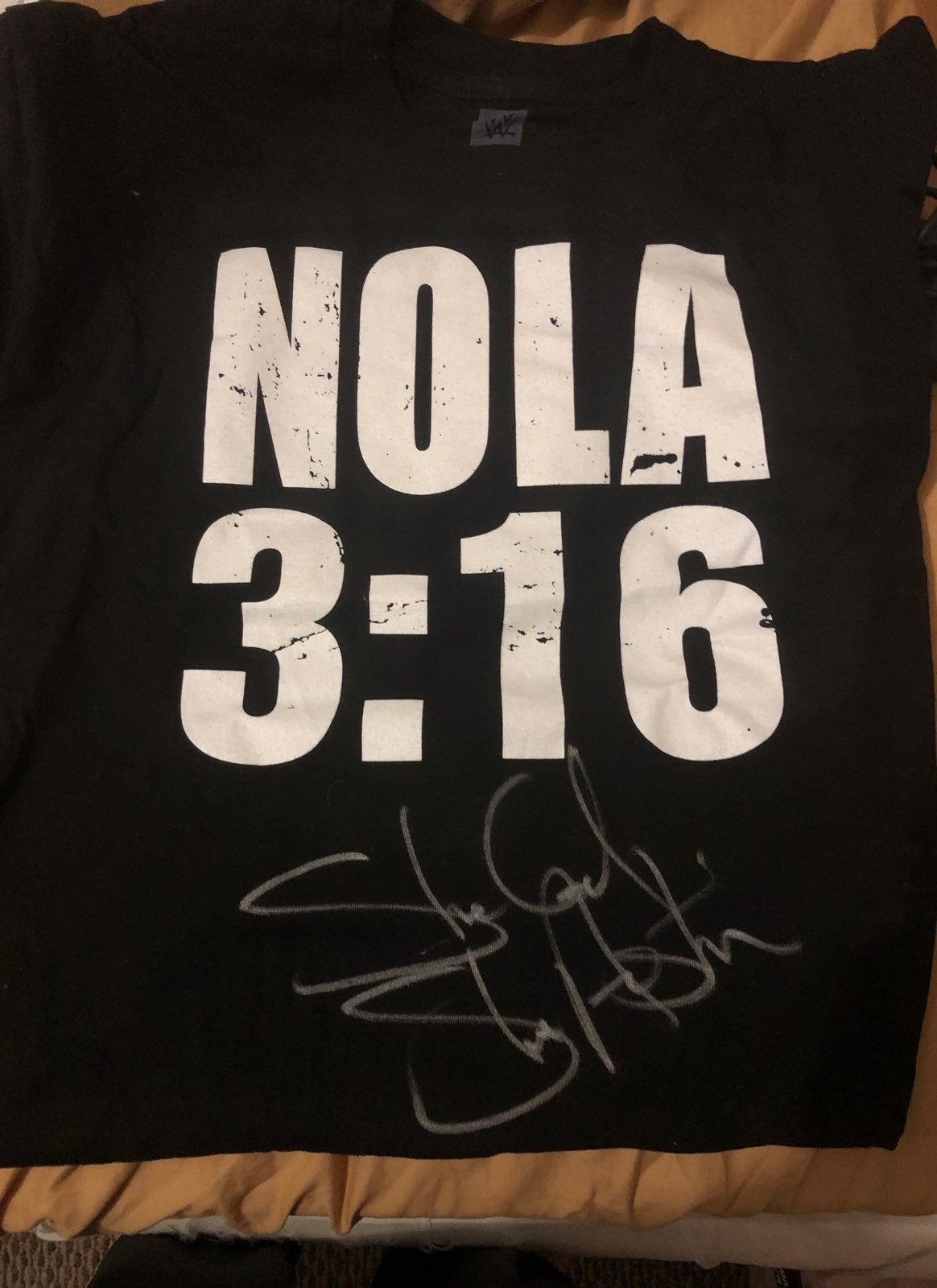 stone cold steveaustin autographed shirt