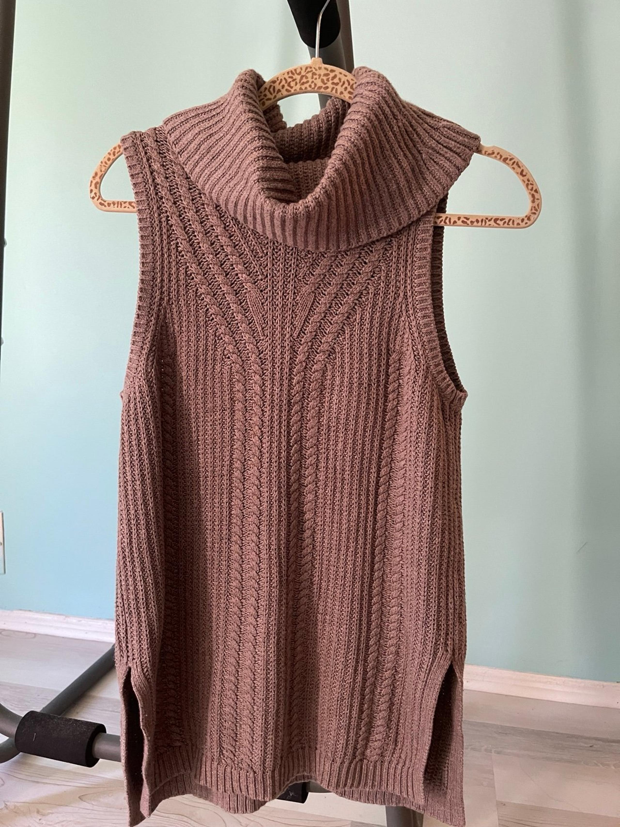 Banana republic turtleneck knit sleeveless sweater vest for woman size S brown