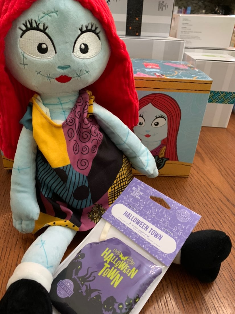 Sally Scentsy Buddy NEW with Scent Pack